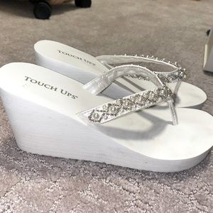 Platform sandals